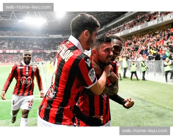 深度:专访尼斯主帅法廖利,解析其意大利式防守哲学在法甲的实践 深度:专访尼斯主帅法廖利,解析其意大利式防守哲学在法甲的实践