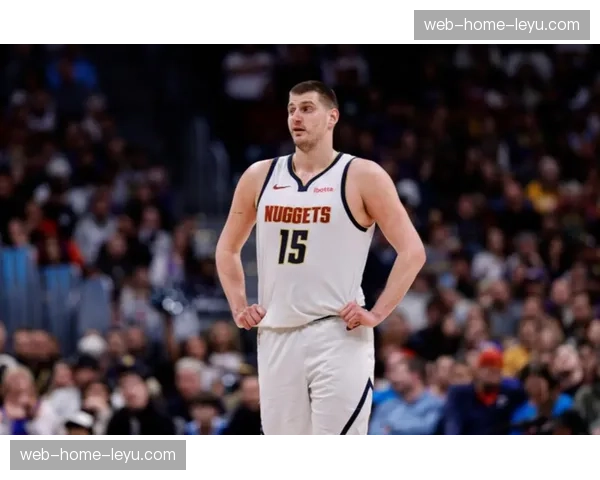 热火二三区域变形应对约基奇高位威胁，消耗掘金进攻时间